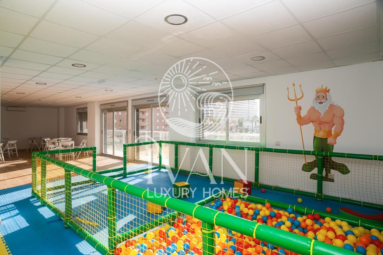 Casa Emiliaivan Luxury Homes 8ªpta Norte 1ª Linea オロペサ・デル・マール エクステリア 写真