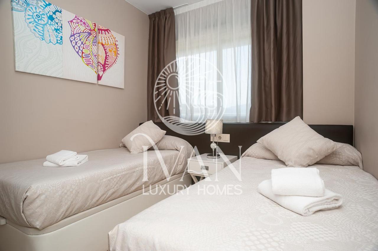 Casa Emiliaivan Luxury Homes 8ªpta Norte 1ª Linea オロペサ・デル・マール エクステリア 写真