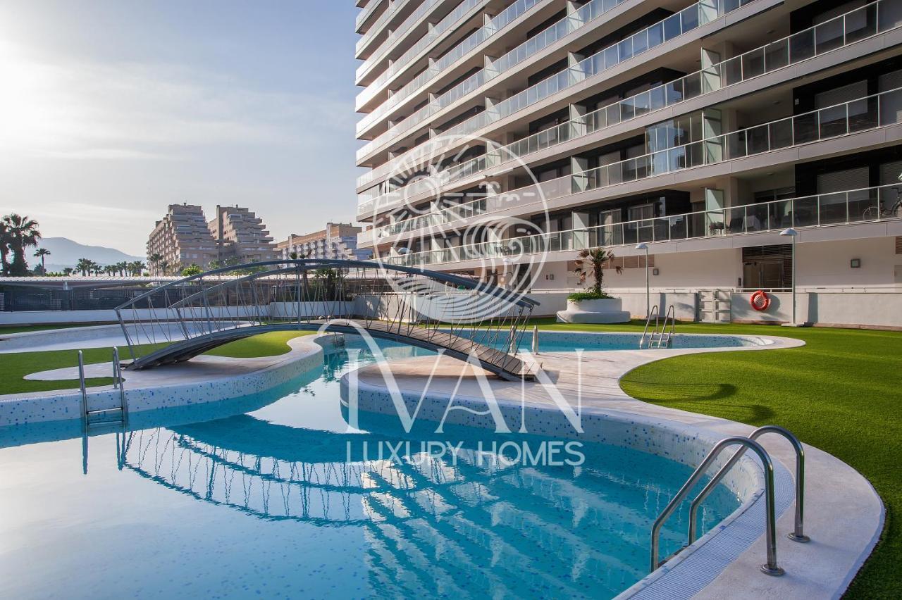 Casa Emiliaivan Luxury Homes 8ªpta Norte 1ª Linea オロペサ・デル・マール エクステリア 写真